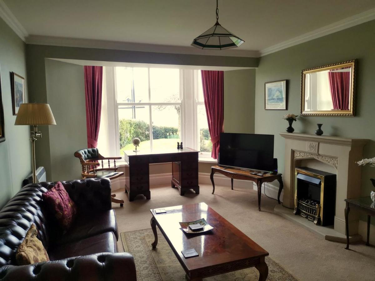 Crown Hill, Grange Over Sands Екстер'єр фото