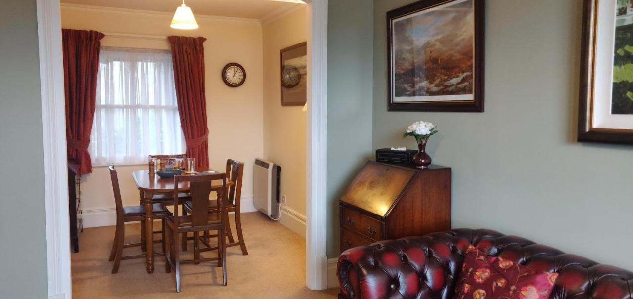 Crown Hill, Grange Over Sands Екстер'єр фото